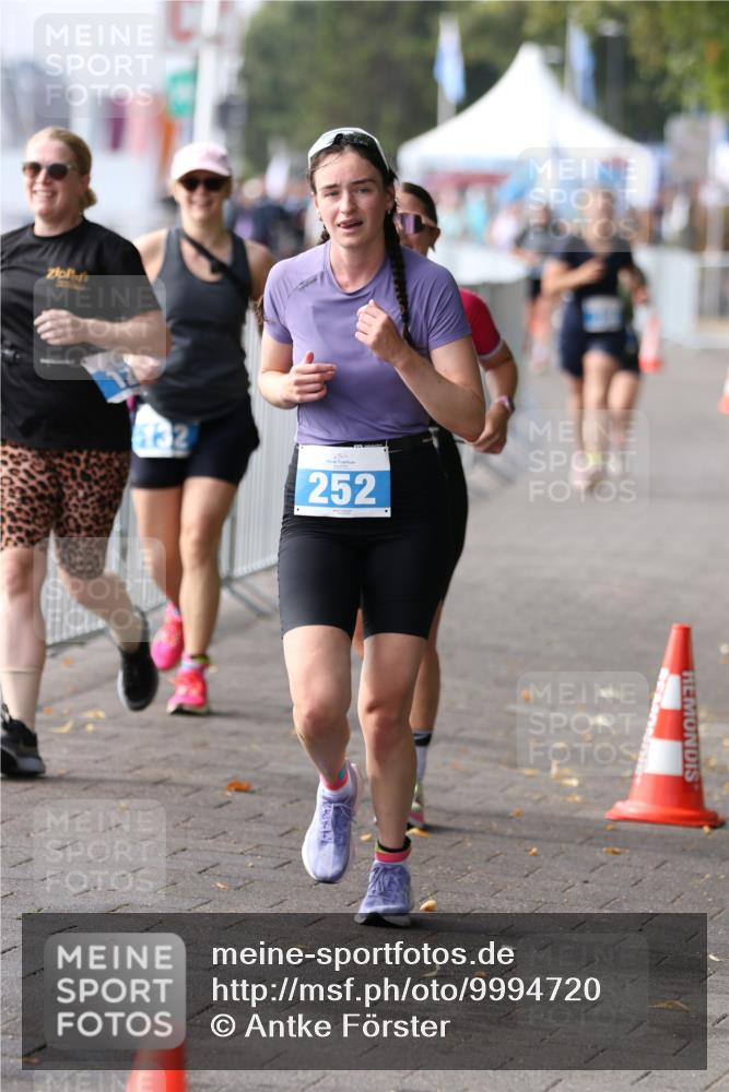 16.08.2026 - KN Förde Triathlon 2026 Antke Förster http://msf.ph/oto/9994720 16.08.2026 10:40:14 Laufen  meine-sportfotos.de