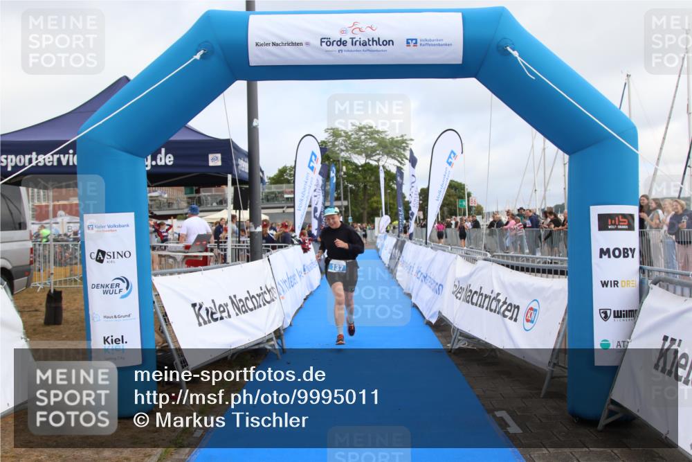 16.08.2026 - KN Förde Triathlon 2026 Markus Tischler http://msf.ph/oto/9995011 16.08.2026 10:49:15 Ziel 137, 137 meine-sportfotos.de