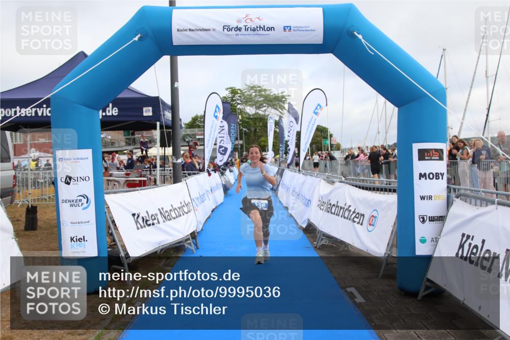 16.08.2026 - KN Förde Triathlon 2026 Markus Tischler http://msf.ph/oto/9995036 16.08.2026 10:49:43 Ziel 123, 236, 123, 236 meine-sportfotos.de