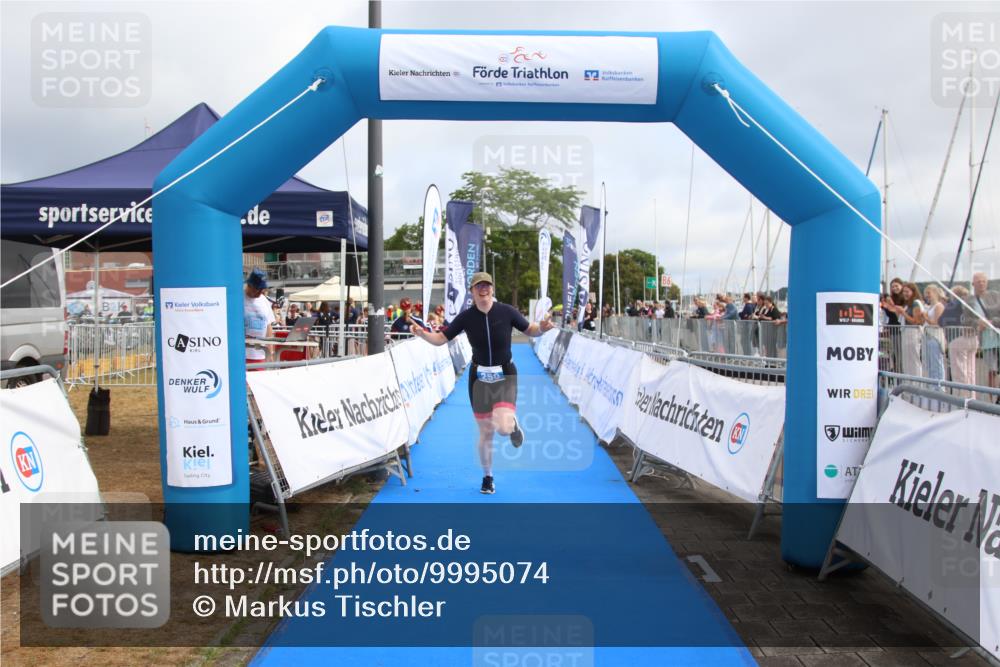 16.08.2026 - KN Förde Triathlon 2026 Markus Tischler http://msf.ph/oto/9995074 16.08.2026 10:50:50 Ziel 250, 250 meine-sportfotos.de