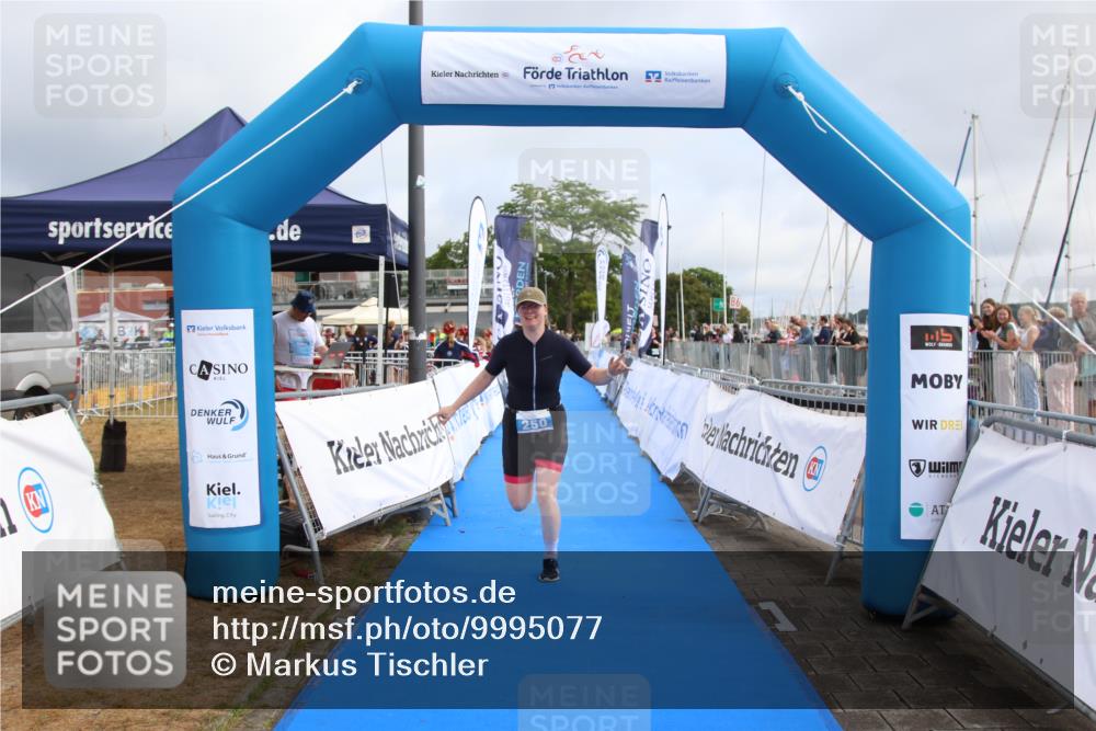 16.08.2026 - KN Förde Triathlon 2026 Markus Tischler http://msf.ph/oto/9995077 16.08.2026 10:50:50 Ziel 250, 250 meine-sportfotos.de