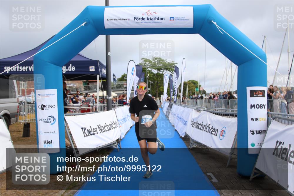 16.08.2026 - KN Förde Triathlon 2026 Markus Tischler http://msf.ph/oto/9995122 16.08.2026 10:51:53 Ziel 202, 206, 202, 206 meine-sportfotos.de