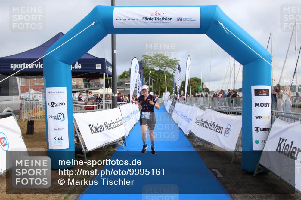 16.08.2026 - KN Förde Triathlon 2026 Markus Tischler http://msf.ph/oto/9995161 16.08.2026 10:53:12 Ziel 246, 246 meine-sportfotos.de