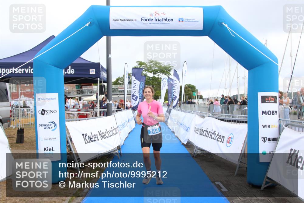 16.08.2026 - KN Förde Triathlon 2026 Markus Tischler http://msf.ph/oto/9995212 16.08.2026 10:55:12 Ziel 244, 244 meine-sportfotos.de