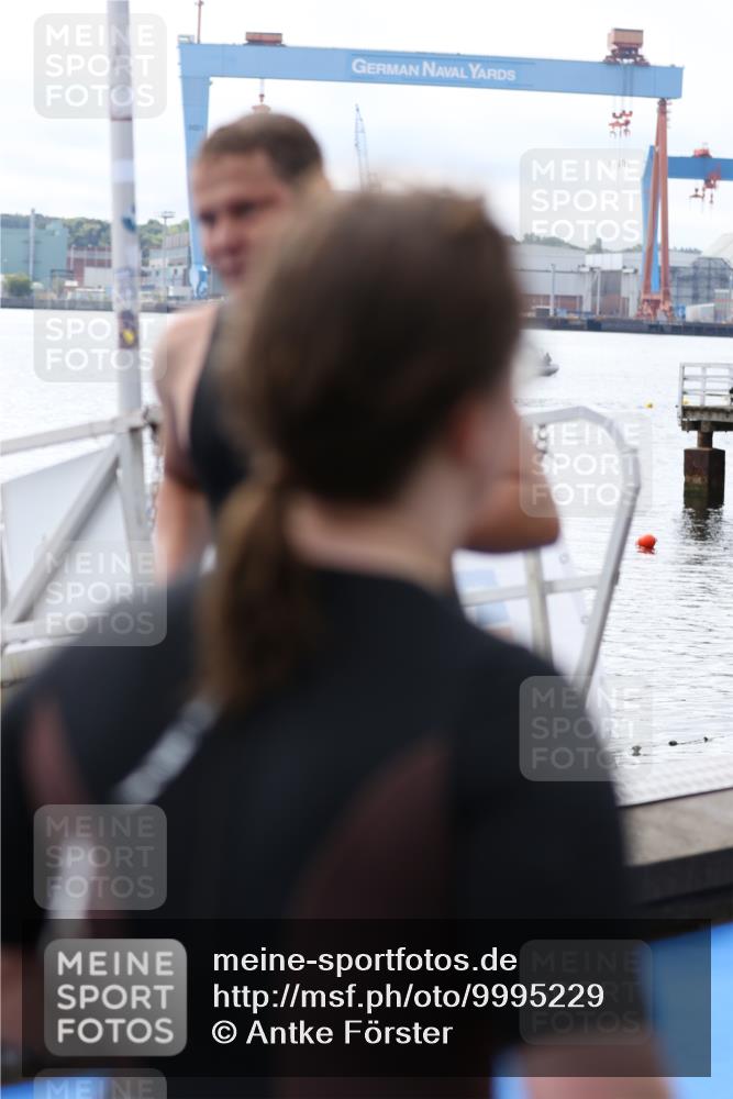 16.08.2026 - KN Förde Triathlon 2026 Antke Förster http://msf.ph/oto/9995229 16.08.2026 10:52:03 Schwimmen 301 meine-sportfotos.de