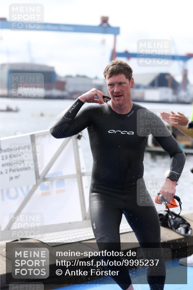 16.08.2026 - KN Förde Triathlon 2026 Antke Förster http://msf.ph/oto/9995237 16.08.2026 10:53:05 Schwimmen 302, 304, 305, 307 meine-sportfotos.de