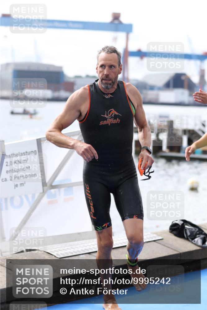 16.08.2026 - KN Förde Triathlon 2026 Antke Förster http://msf.ph/oto/9995242 16.08.2026 10:53:28 Schwimmen 302, 304, 305, 307, 304, 308, 311, 319, 325, 441 meine-sportfotos.de