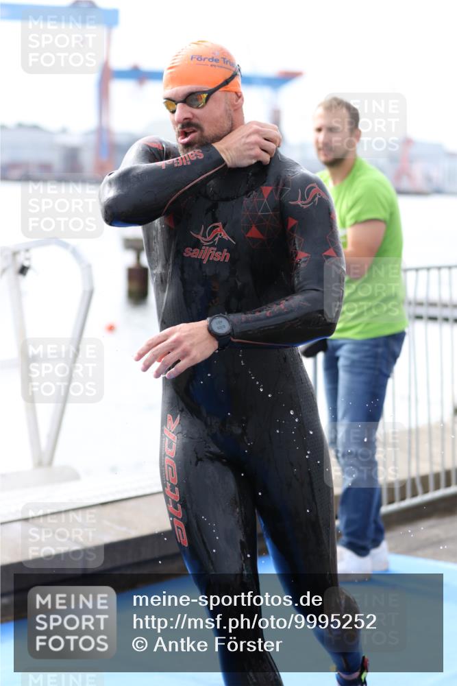 16.08.2026 - KN Förde Triathlon 2026 Antke Förster http://msf.ph/oto/9995252 16.08.2026 10:53:36 Schwimmen 304, 305, 308, 319, 311, 318, 325, 441 meine-sportfotos.de