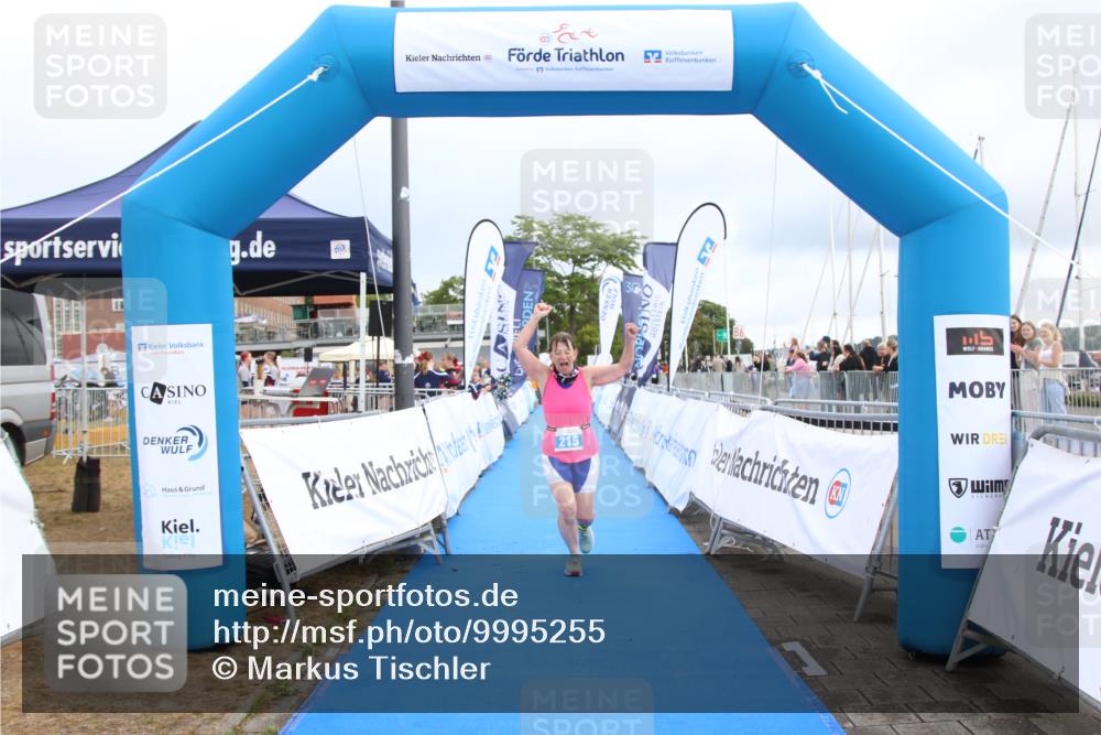 16.08.2026 - KN Förde Triathlon 2026 Markus Tischler http://msf.ph/oto/9995255 16.08.2026 10:56:47 Ziel 215, 215 meine-sportfotos.de