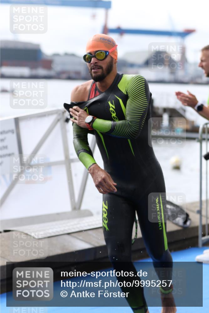 16.08.2026 - KN Förde Triathlon 2026 Antke Förster http://msf.ph/oto/9995257 16.08.2026 10:53:45 Schwimmen 304, 305, 308, 319, 441, 311, 318, 325 meine-sportfotos.de