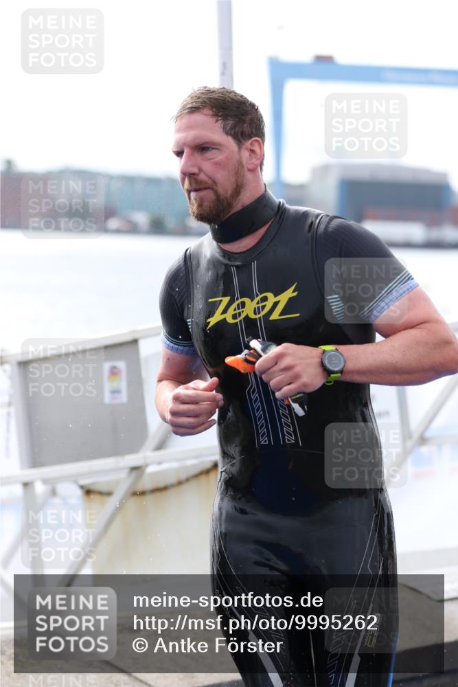 16.08.2026 - KN Förde Triathlon 2026 Antke Förster http://msf.ph/oto/9995262 16.08.2026 10:53:47 Schwimmen 304, 305, 308, 311, 319, 441, 318, 325 meine-sportfotos.de
