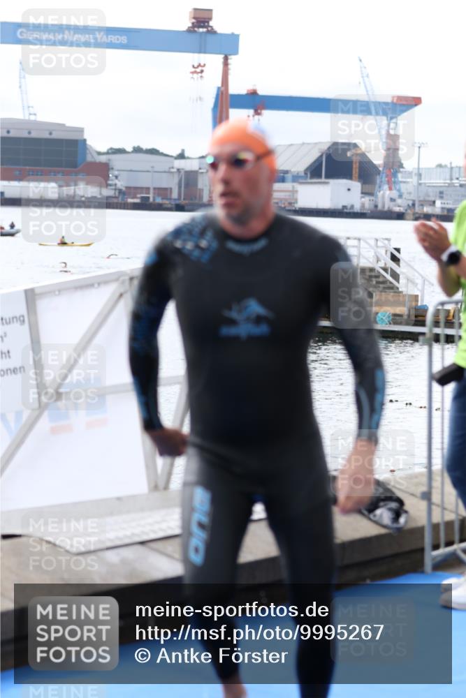 16.08.2026 - KN Förde Triathlon 2026 Antke Förster http://msf.ph/oto/9995267 16.08.2026 10:53:53 Schwimmen 304, 308, 311, 319, 325, 441, 318, 330 meine-sportfotos.de