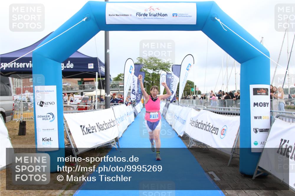 16.08.2026 - KN Förde Triathlon 2026 Markus Tischler http://msf.ph/oto/9995269 16.08.2026 10:56:47 Ziel 215, 215 meine-sportfotos.de