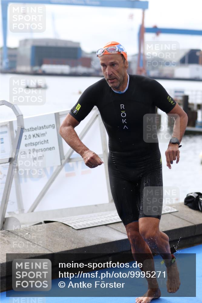 16.08.2026 - KN Förde Triathlon 2026 Antke Förster http://msf.ph/oto/9995271 16.08.2026 10:53:58 Schwimmen 308, 311, 319, 325, 441, 318, 330 meine-sportfotos.de
