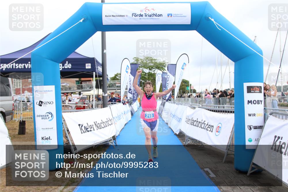 16.08.2026 - KN Förde Triathlon 2026 Markus Tischler http://msf.ph/oto/9995283 16.08.2026 10:56:48 Ziel 215, 215 meine-sportfotos.de