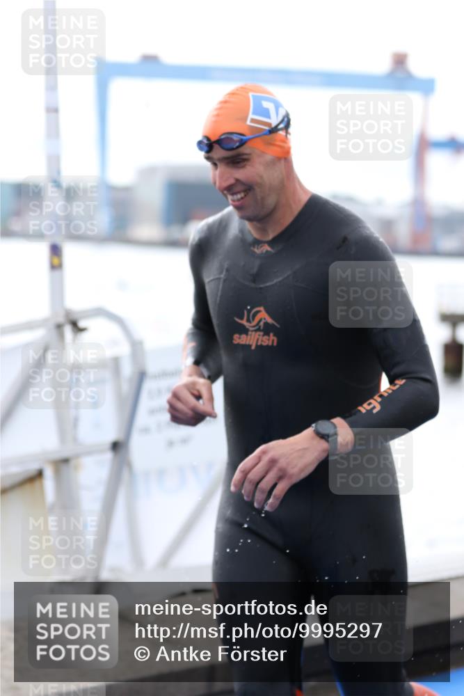 16.08.2026 - KN Förde Triathlon 2026 Antke Förster http://msf.ph/oto/9995297 16.08.2026 10:54:49 Schwimmen 309, 312, 313, 314, 221, 317 meine-sportfotos.de
