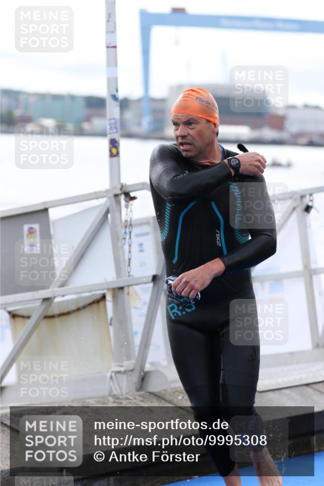 16.08.2026 - KN Förde Triathlon 2026 Antke Förster http://msf.ph/oto/9995308 16.08.2026 10:55:08 Schwimmen 221, 309, 317, 320, 323 meine-sportfotos.de