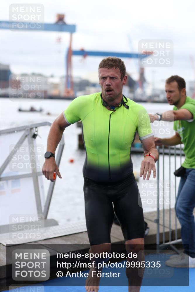 16.08.2026 - KN Förde Triathlon 2026 Antke Förster http://msf.ph/oto/9995335 16.08.2026 10:56:09 Schwimmen 321, 324, 327, 329, 310, 321, 336, 341, 373 meine-sportfotos.de