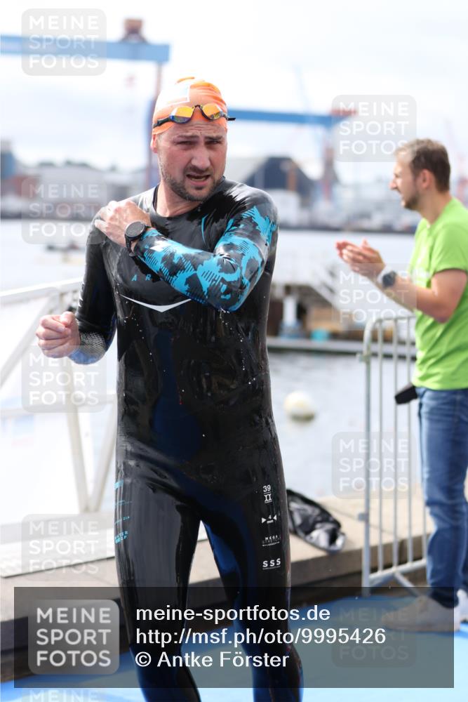 16.08.2026 - KN Förde Triathlon 2026 Antke Förster http://msf.ph/oto/9995426 16.08.2026 10:59:02 Schwimmen 328, 339, 348, 350, 361, 349, 358, 371 meine-sportfotos.de