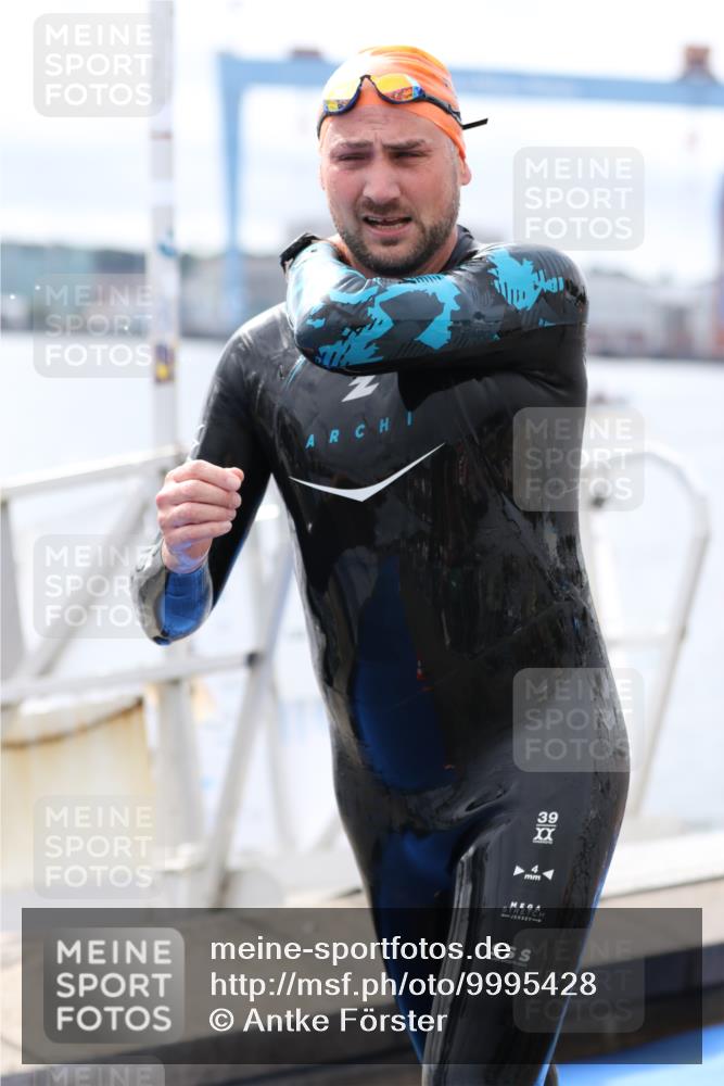 16.08.2026 - KN Förde Triathlon 2026 Antke Förster http://msf.ph/oto/9995428 16.08.2026 10:59:02 Schwimmen 328, 339, 348, 350, 361, 349, 358, 371 meine-sportfotos.de