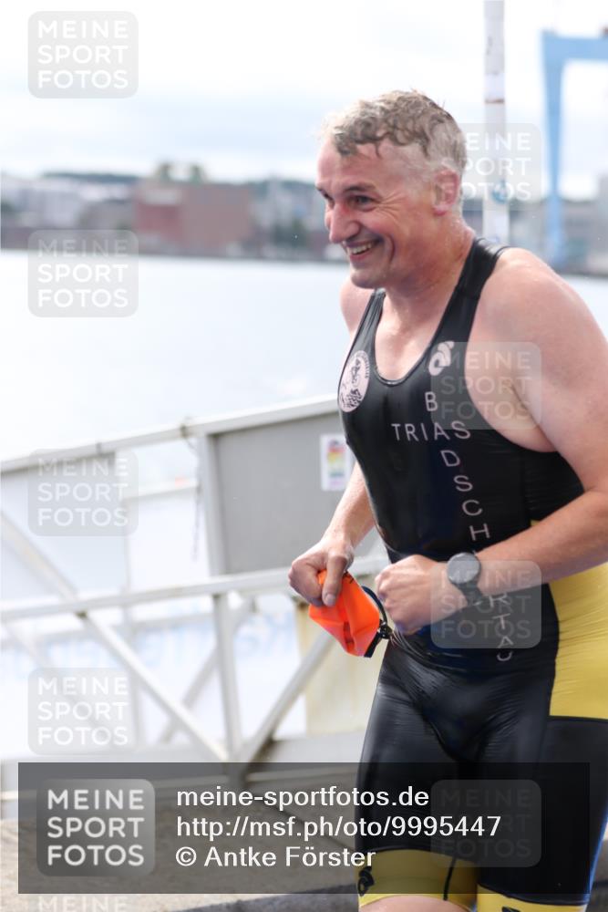 16.08.2026 - KN Förde Triathlon 2026 Antke Förster http://msf.ph/oto/9995447 16.08.2026 10:59:26 Schwimmen 328, 349, 358, 371, 804 meine-sportfotos.de