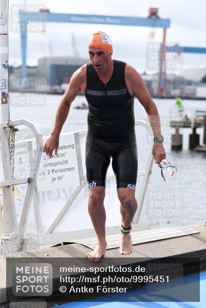 16.08.2026 - KN Förde Triathlon 2026 Antke Förster http://msf.ph/oto/9995451 16.08.2026 10:59:44 Schwimmen 358, 804, 346, 354, 372 meine-sportfotos.de