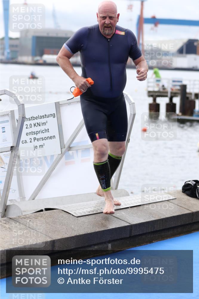 16.08.2026 - KN Förde Triathlon 2026 Antke Förster http://msf.ph/oto/9995475 16.08.2026 11:00:15 Schwimmen 346, 354, 372, 391, 392, 394 meine-sportfotos.de