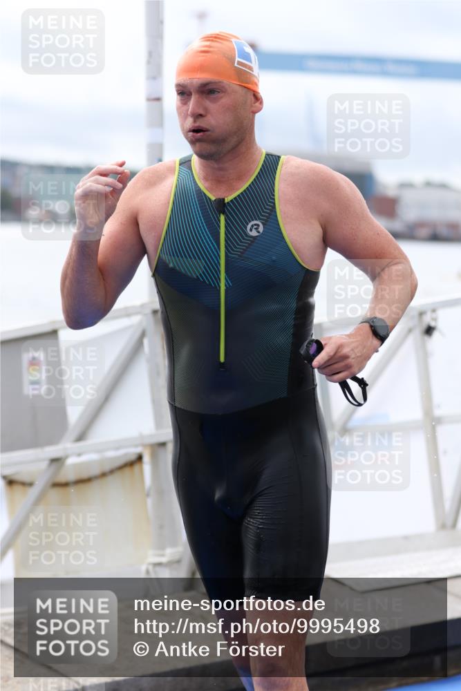 16.08.2026 - KN Förde Triathlon 2026 Antke Förster http://msf.ph/oto/9995498 16.08.2026 11:00:49 Schwimmen 368, 390, 392, 338, 342, 352, 356, 395 meine-sportfotos.de