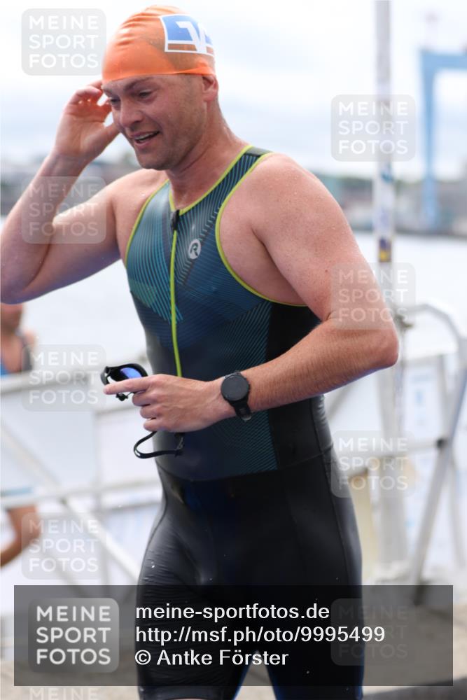 16.08.2026 - KN Förde Triathlon 2026 Antke Förster http://msf.ph/oto/9995499 16.08.2026 11:00:49 Schwimmen 368, 390, 392, 338, 342, 352, 356, 395 meine-sportfotos.de