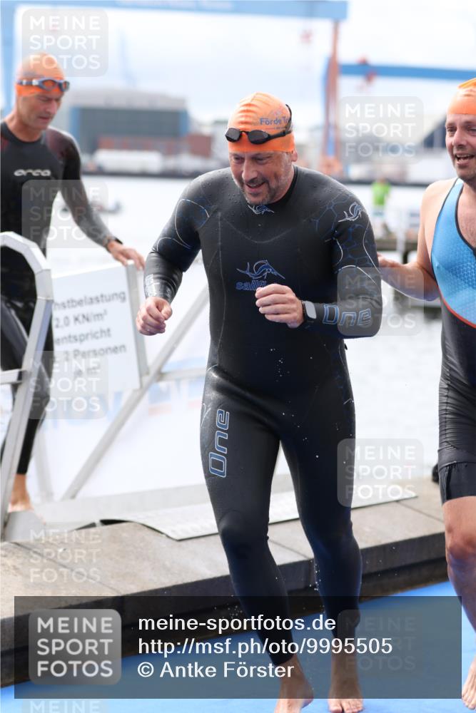 16.08.2026 - KN Förde Triathlon 2026 Antke Förster http://msf.ph/oto/9995505 16.08.2026 11:00:52 Schwimmen 338, 356, 368, 390, 392, 395, 342, 347, 352, 356 meine-sportfotos.de