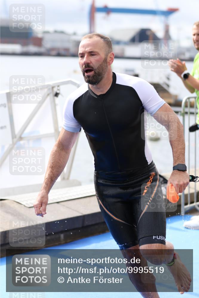 16.08.2026 - KN Förde Triathlon 2026 Antke Förster http://msf.ph/oto/9995519 16.08.2026 11:01:12 Schwimmen 338, 342, 352, 356, 390, 395, 347, 352, 353, 364, 365, 375, 382 meine-sportfotos.de