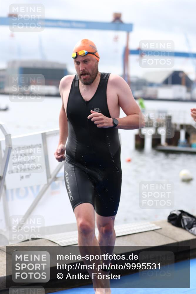 16.08.2026 - KN Förde Triathlon 2026 Antke Förster http://msf.ph/oto/9995531 16.08.2026 11:01:22 Schwimmen 342, 347, 352, 375, 382, 353, 364, 365, 376, 377, 382, 383 meine-sportfotos.de
