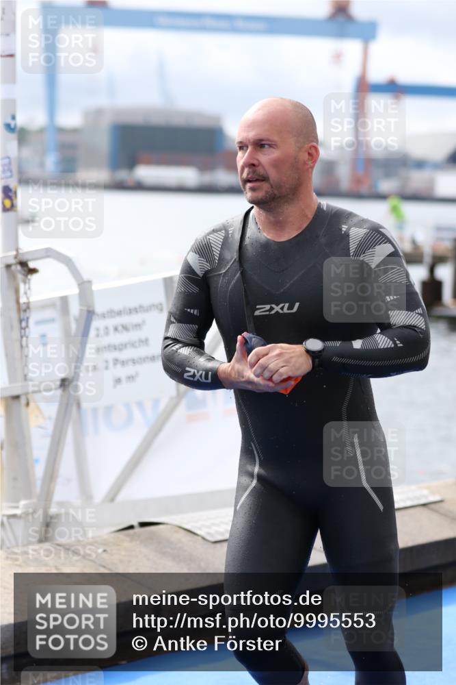 16.08.2026 - KN Förde Triathlon 2026 Antke Förster http://msf.ph/oto/9995553 16.08.2026 11:01:43 Schwimmen 353, 364, 365, 375, 377, 382, 369, 376, 383 meine-sportfotos.de