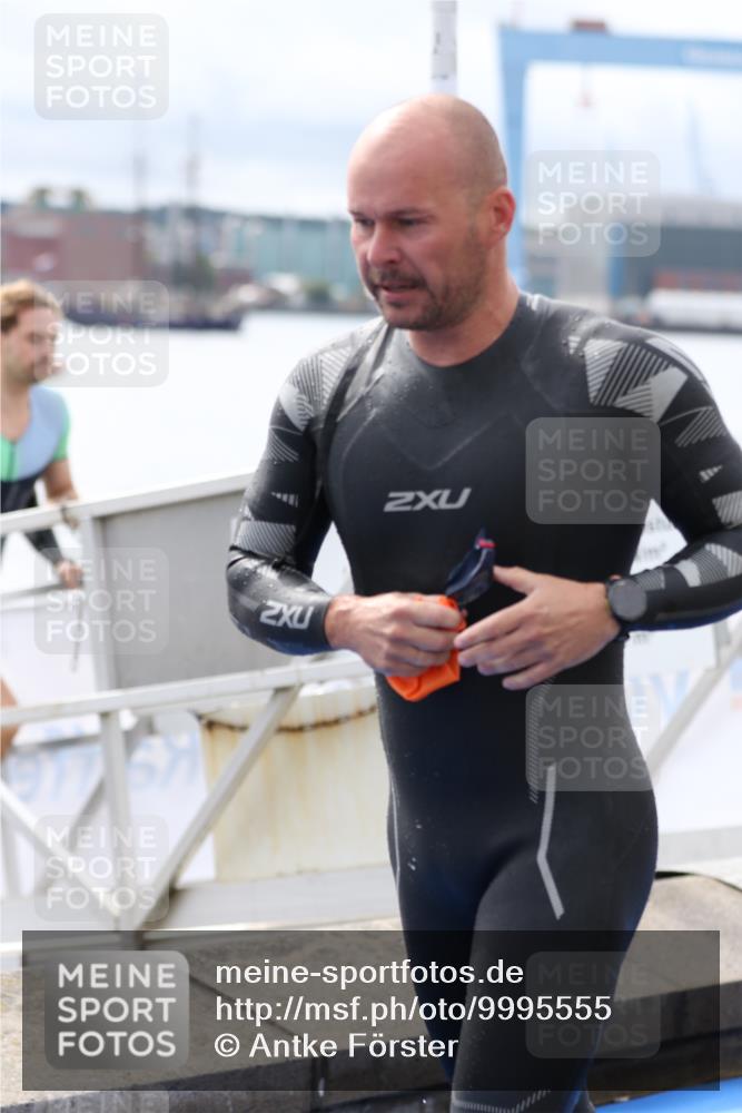 16.08.2026 - KN Förde Triathlon 2026 Antke Förster http://msf.ph/oto/9995555 16.08.2026 11:01:43 Schwimmen 353, 364, 365, 375, 377, 382, 369, 376, 383 meine-sportfotos.de