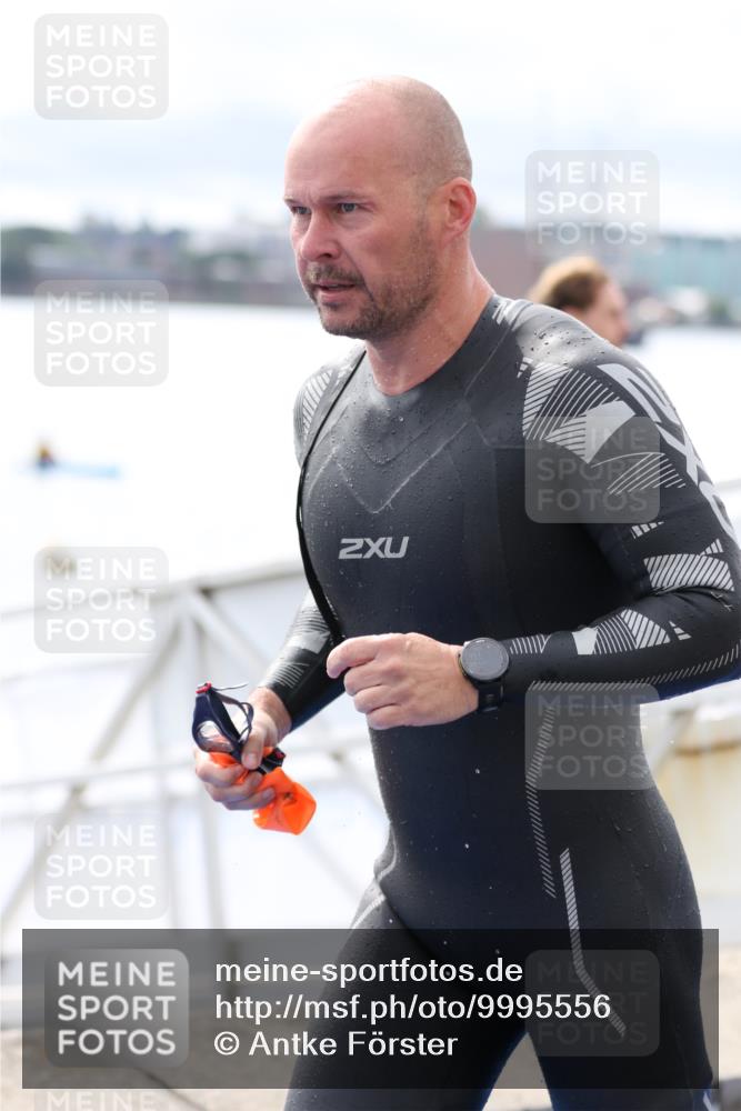 16.08.2026 - KN Förde Triathlon 2026 Antke Förster http://msf.ph/oto/9995556 16.08.2026 11:01:43 Schwimmen 353, 364, 365, 375, 377, 382, 369, 376, 383 meine-sportfotos.de