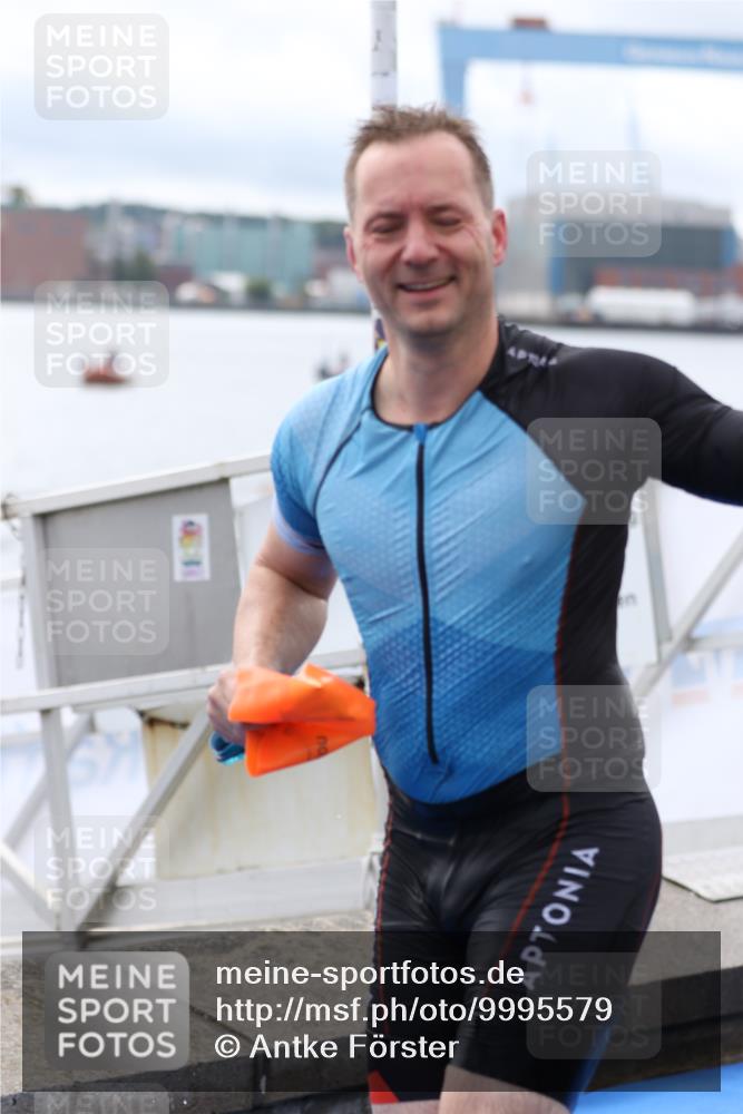 16.08.2026 - KN Förde Triathlon 2026 Antke Förster http://msf.ph/oto/9995579 16.08.2026 11:02:41 Schwimmen 397, 410, 315, 316, 357, 360, 370, 388, 389 meine-sportfotos.de