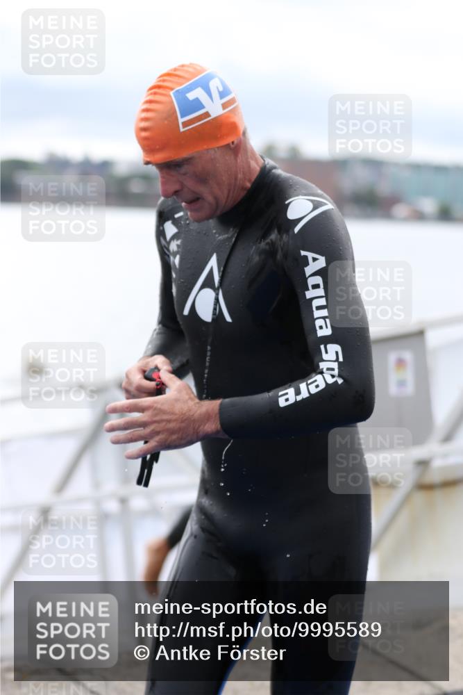 16.08.2026 - KN Förde Triathlon 2026 Antke Förster http://msf.ph/oto/9995589 16.08.2026 11:02:52 Schwimmen 315, 316, 357, 397, 410, 315, 360, 370, 388, 389 meine-sportfotos.de