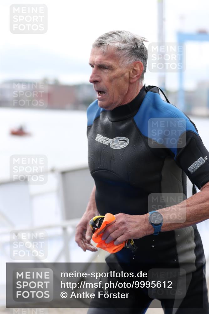 16.08.2026 - KN Förde Triathlon 2026 Antke Förster http://msf.ph/oto/9995612 16.08.2026 11:03:11 Schwimmen 315, 316, 360, 370, 388, 389, 381 meine-sportfotos.de