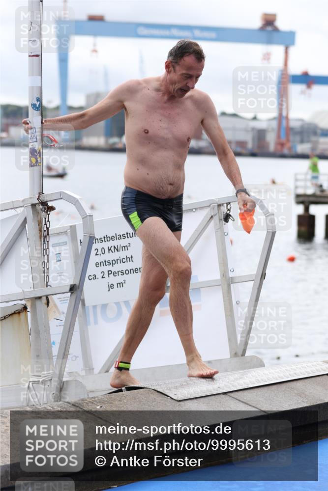 16.08.2026 - KN Förde Triathlon 2026 Antke Förster http://msf.ph/oto/9995613 16.08.2026 11:03:25 Schwimmen 360, 370, 381, 379, 403 meine-sportfotos.de