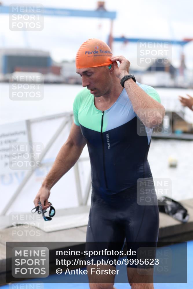 16.08.2026 - KN Förde Triathlon 2026 Antke Förster http://msf.ph/oto/9995623 16.08.2026 11:03:42 Schwimmen 379, 381, 398, 401, 403, 409, 412, 422 meine-sportfotos.de