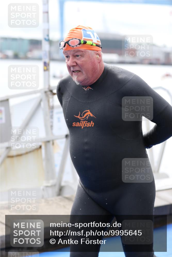 16.08.2026 - KN Förde Triathlon 2026 Antke Förster http://msf.ph/oto/9995645 16.08.2026 11:04:03 Schwimmen 379, 398, 403, 409, 422, 334, 401, 411, 412 meine-sportfotos.de