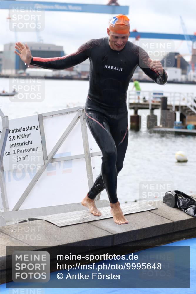 16.08.2026 - KN Förde Triathlon 2026 Antke Förster http://msf.ph/oto/9995648 16.08.2026 11:04:06 Schwimmen 379, 398, 403, 409, 412, 422, 334, 401, 411, 412, 413 meine-sportfotos.de