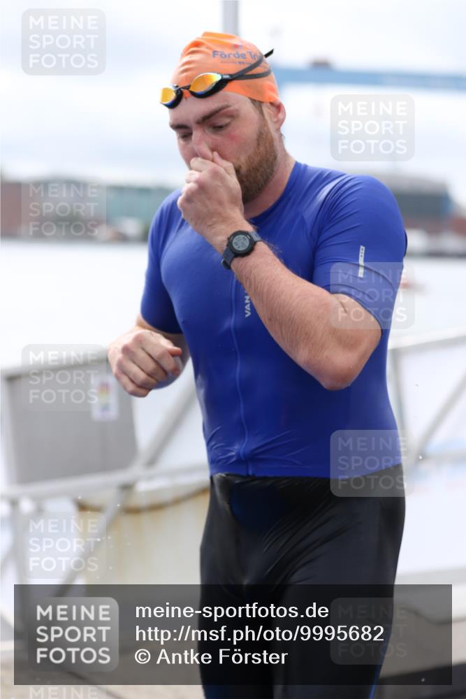 16.08.2026 - KN Förde Triathlon 2026 Antke Förster http://msf.ph/oto/9995682 16.08.2026 11:04:54 Schwimmen 408, 413, 430, 374, 386, 407 meine-sportfotos.de