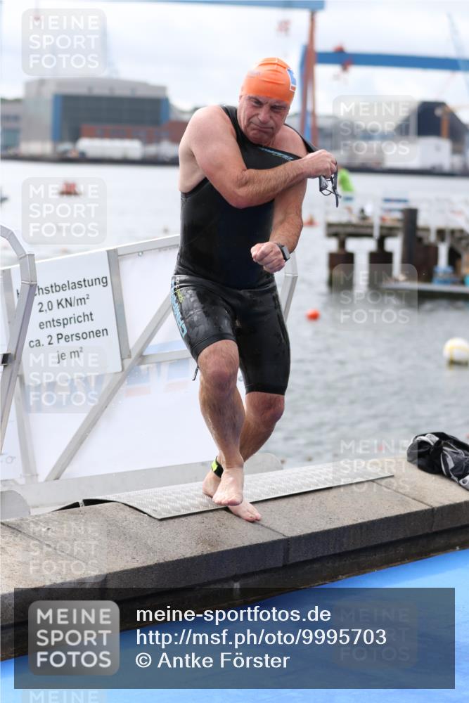 16.08.2026 - KN Förde Triathlon 2026 Antke Förster http://msf.ph/oto/9995703 16.08.2026 11:05:23 Schwimmen 374, 386, 406, 407, 393, 432 meine-sportfotos.de