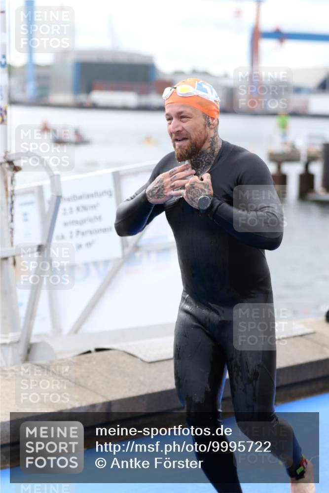 16.08.2026 - KN Förde Triathlon 2026 Antke Förster http://msf.ph/oto/9995722 16.08.2026 11:05:58 Schwimmen 421, 400, 402, 803 meine-sportfotos.de