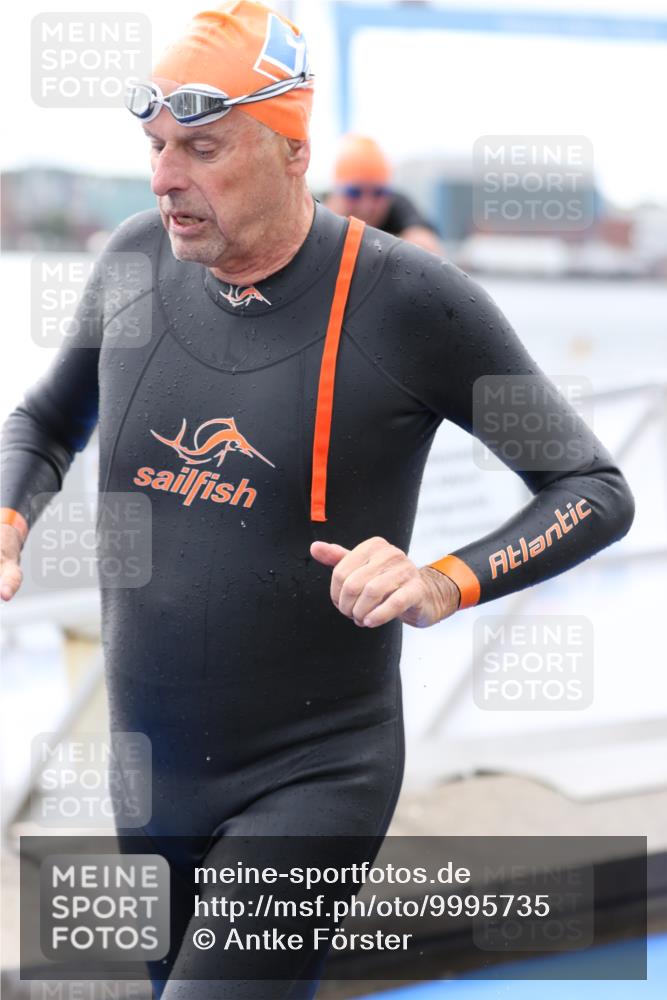 16.08.2026 - KN Förde Triathlon 2026 Antke Förster http://msf.ph/oto/9995735 16.08.2026 11:06:21 Schwimmen 400, 402, 803, 351, 396, 399 meine-sportfotos.de