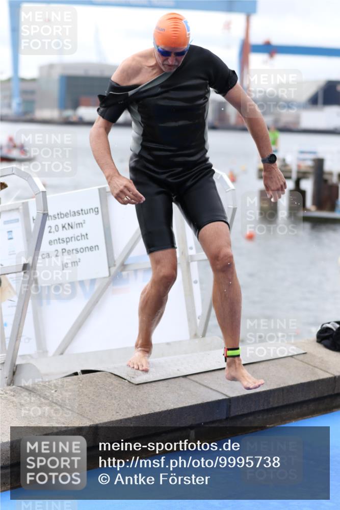 16.08.2026 - KN Förde Triathlon 2026 Antke Förster http://msf.ph/oto/9995738 16.08.2026 11:06:22 Schwimmen 400, 402, 803, 351, 396, 399 meine-sportfotos.de
