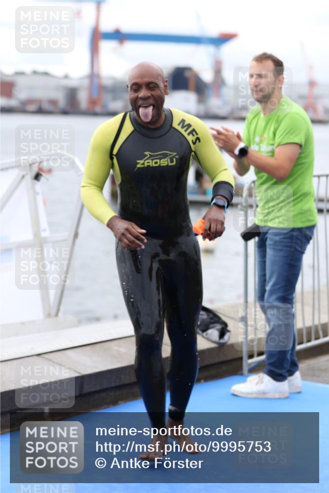 16.08.2026 - KN Förde Triathlon 2026 Antke Förster http://msf.ph/oto/9995753 16.08.2026 11:06:49 Schwimmen 351, 396, 399, 385, 416, 425, 435, 437, 801 meine-sportfotos.de
