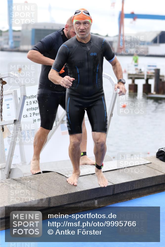 16.08.2026 - KN Förde Triathlon 2026 Antke Förster http://msf.ph/oto/9995766 16.08.2026 11:07:08 Schwimmen 351, 399, 416, 435, 437, 378, 385, 404, 425, 801, 802 meine-sportfotos.de