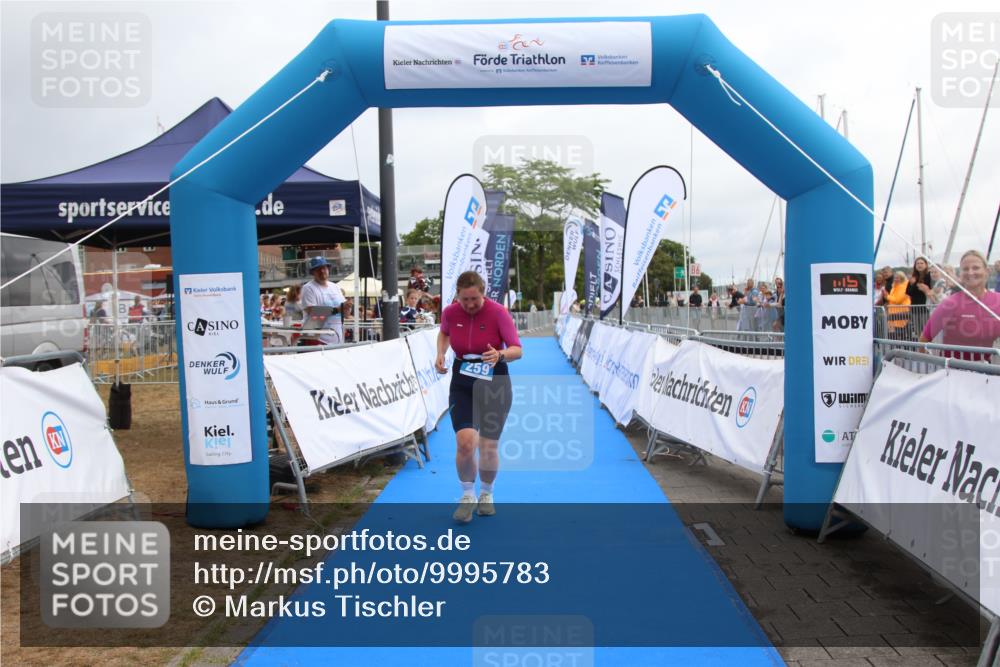 16.08.2026 - KN Förde Triathlon 2026 Markus Tischler http://msf.ph/oto/9995783 16.08.2026 11:11:00 Ziel 259, 259 meine-sportfotos.de